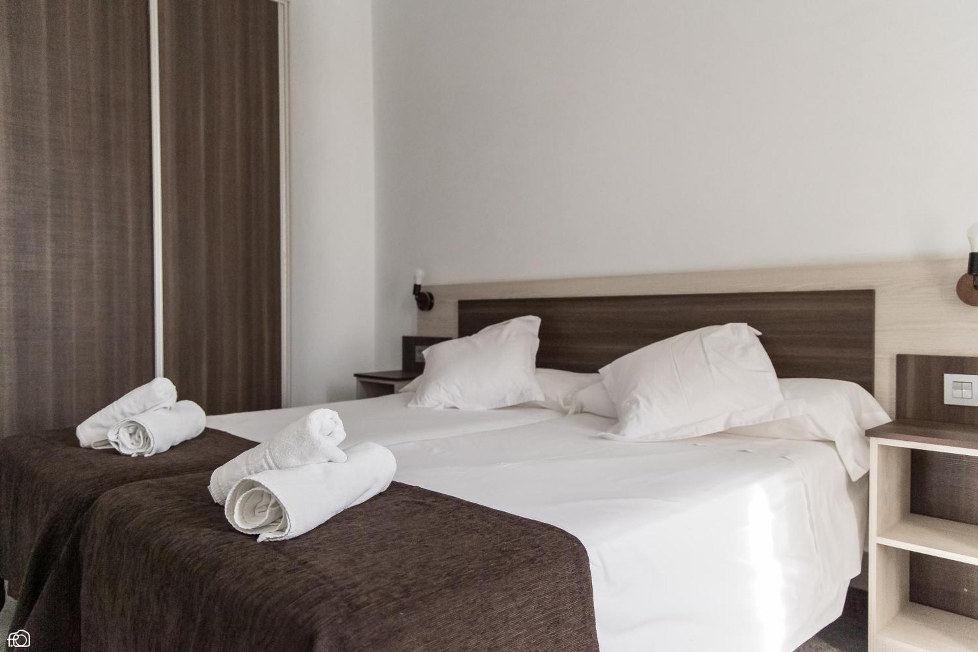 Meson Hostal La Cabana Medellin Ngoại thất bức ảnh